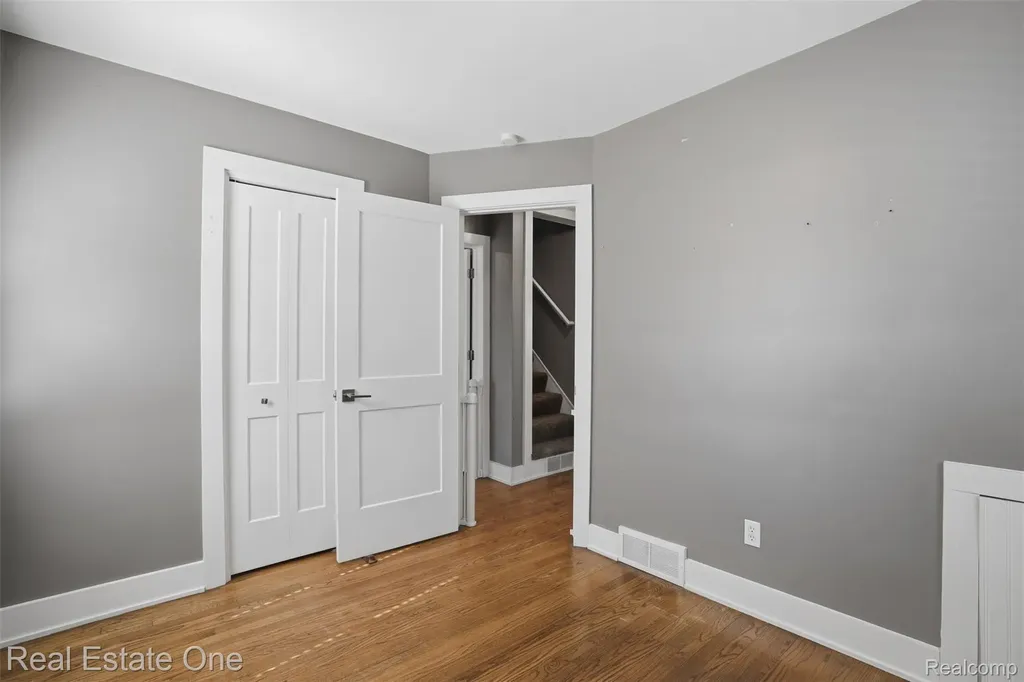 1705 N Altadena Avenue Royal Oak City MI 48067
