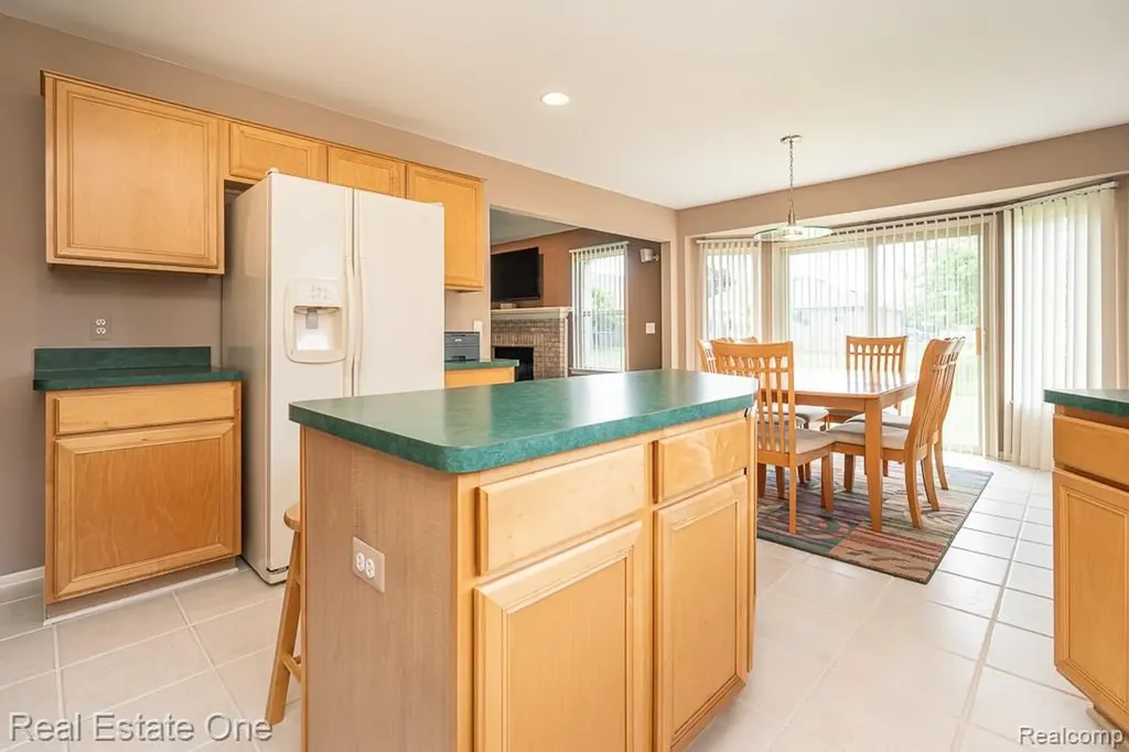 52033 Pebble Creek Drive Chesterfield Township MI 48047