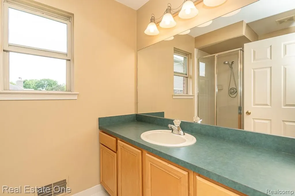52033 Pebble Creek Drive Chesterfield Township MI 48047
