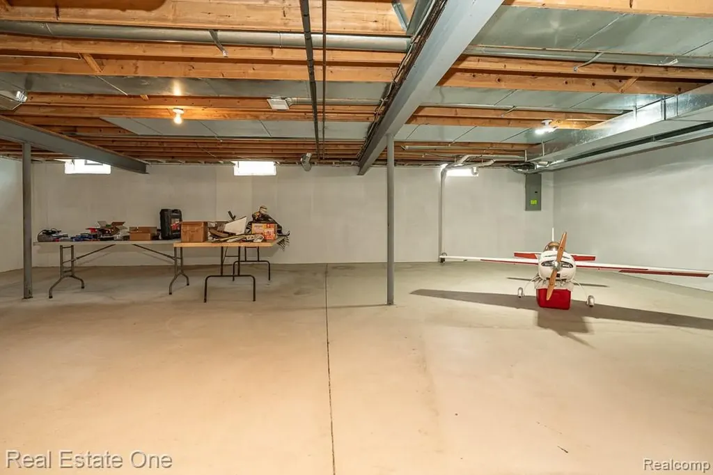 52033 Pebble Creek Drive Chesterfield Township MI 48047