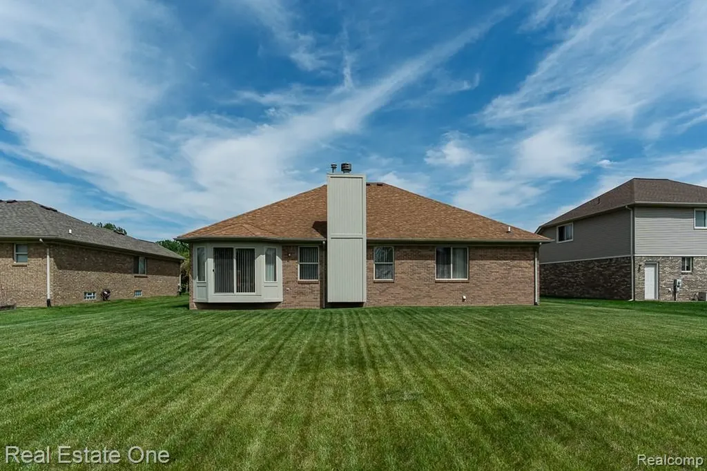 52033 Pebble Creek Drive Chesterfield Township MI 48047