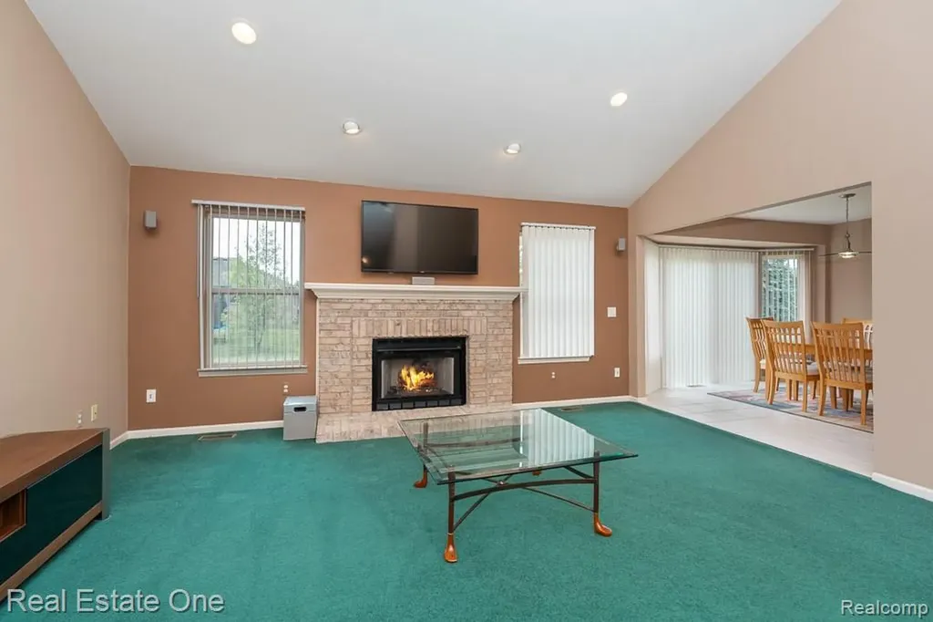 52033 Pebble Creek Drive Chesterfield Township MI 48047