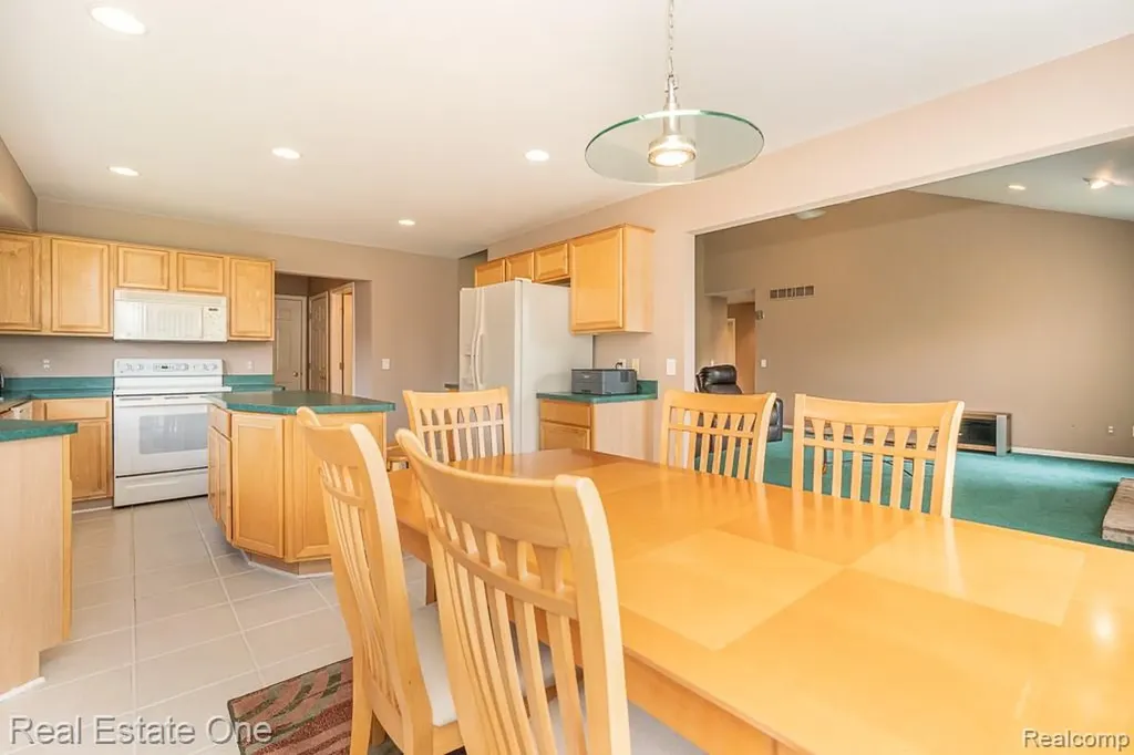 52033 Pebble Creek Drive Chesterfield Township MI 48047
