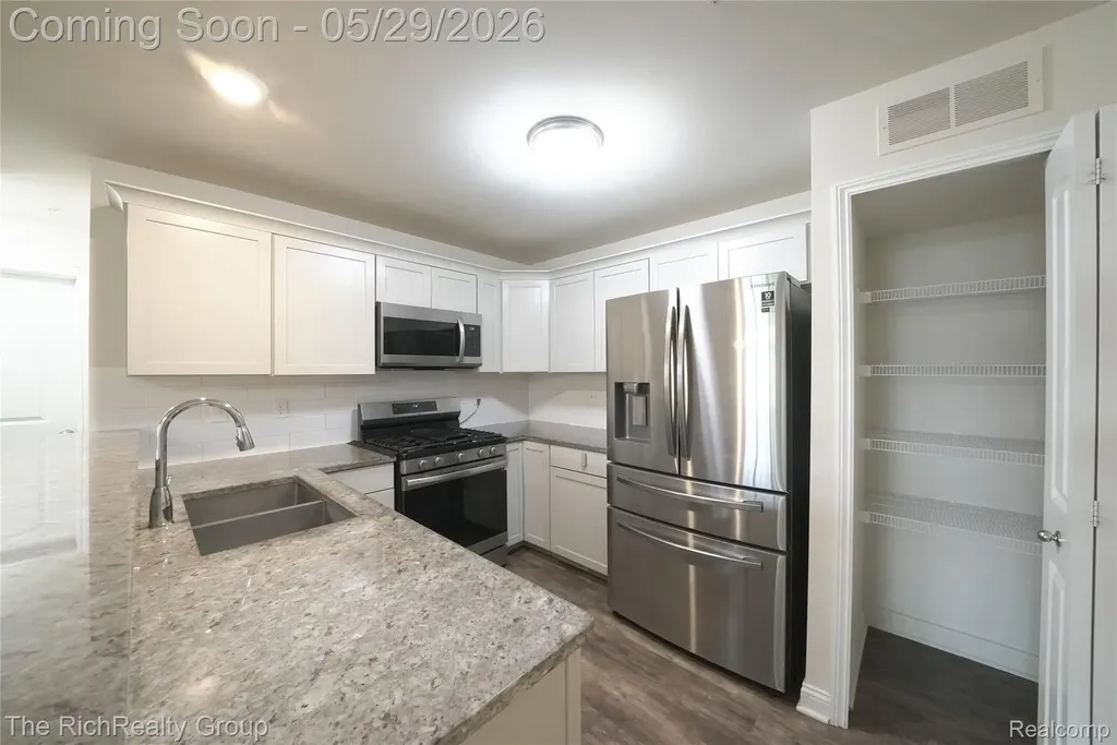 45646 Aragon Lane Canton Charter Township MI 48187
