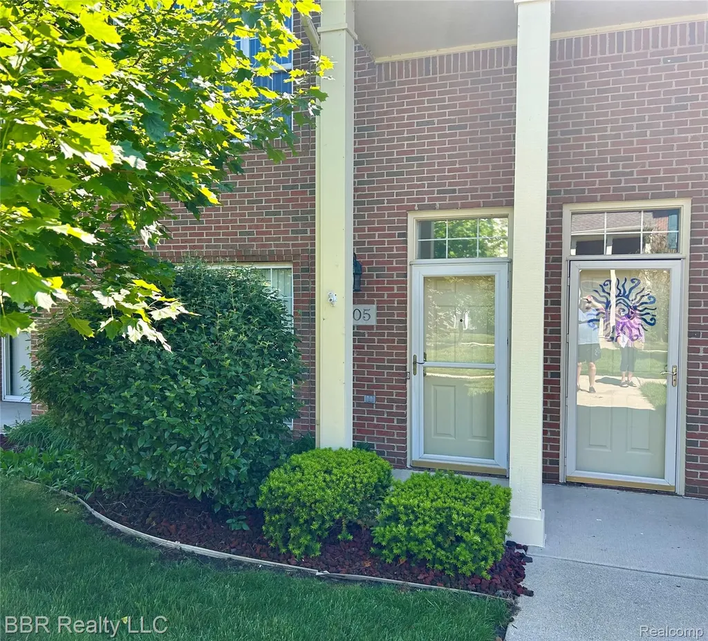 505 Mulberry Street Wyandotte City MI 48192