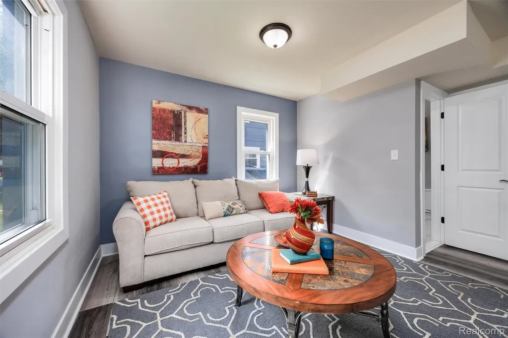17108 Arlington Avenue Allen Park City MI 48101