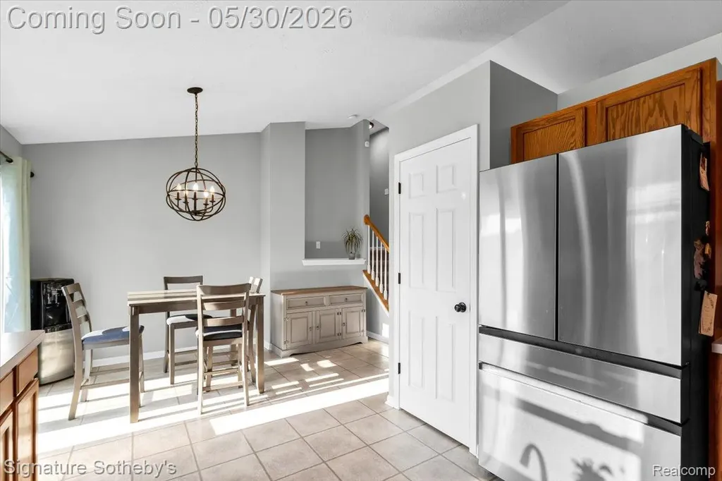 422 Coventry Lane Mason City MI 48854
