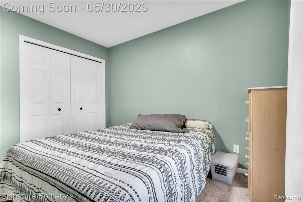 422 Coventry Lane Mason City MI 48854