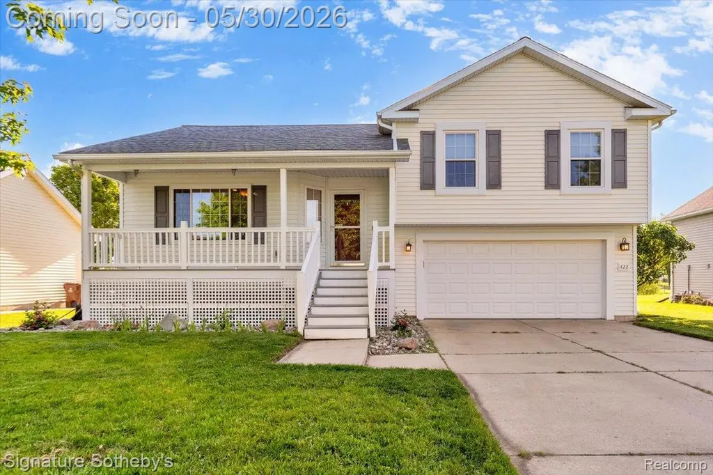 422 Coventry Lane Mason City MI 48854