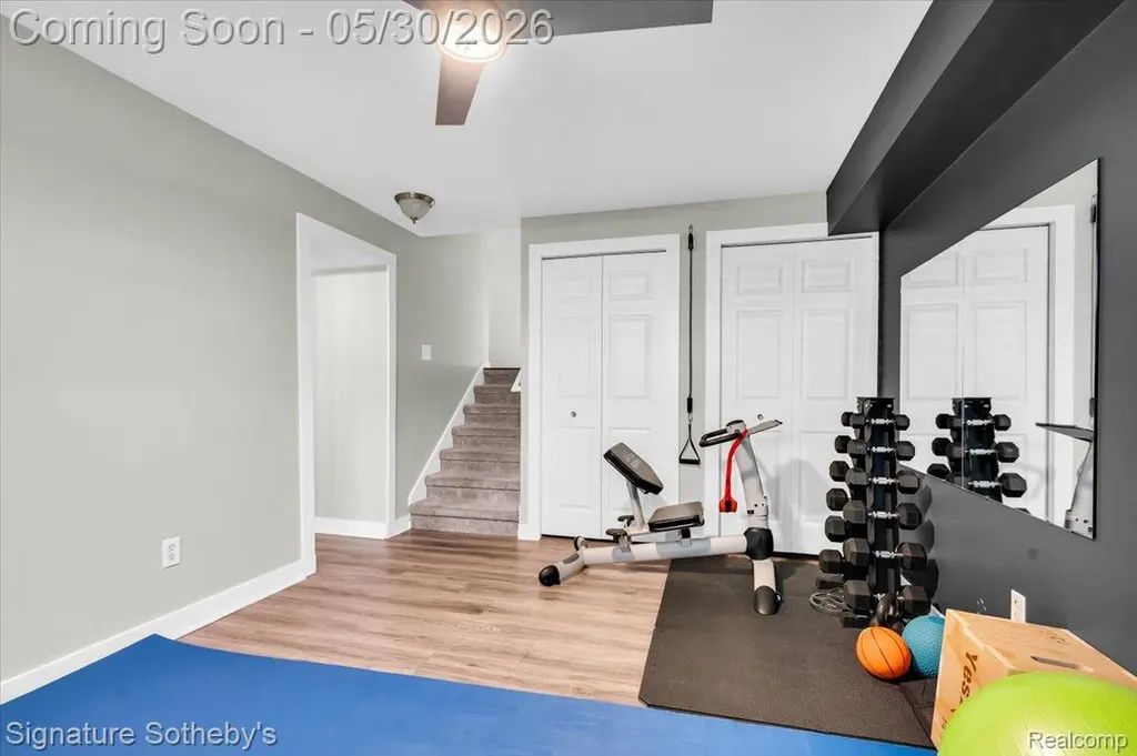 422 Coventry Lane Mason City MI 48854