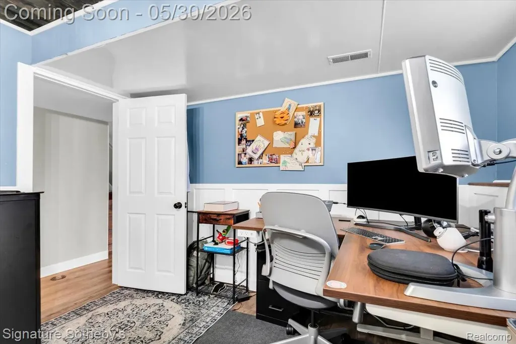 422 Coventry Lane Mason City MI 48854