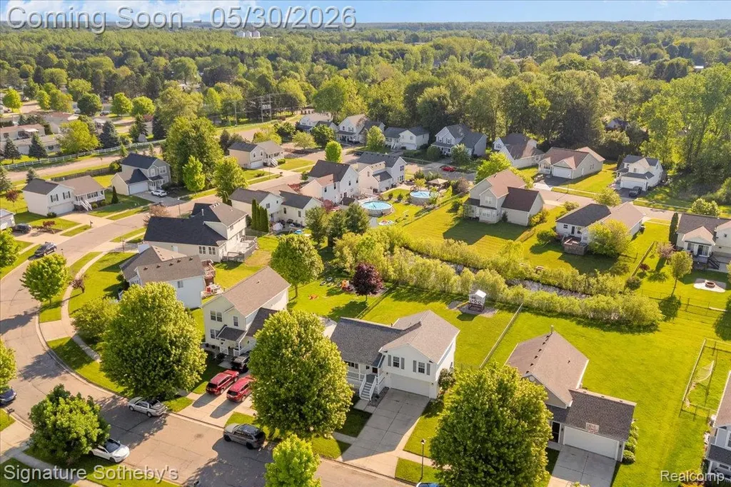 422 Coventry Lane Mason City MI 48854
