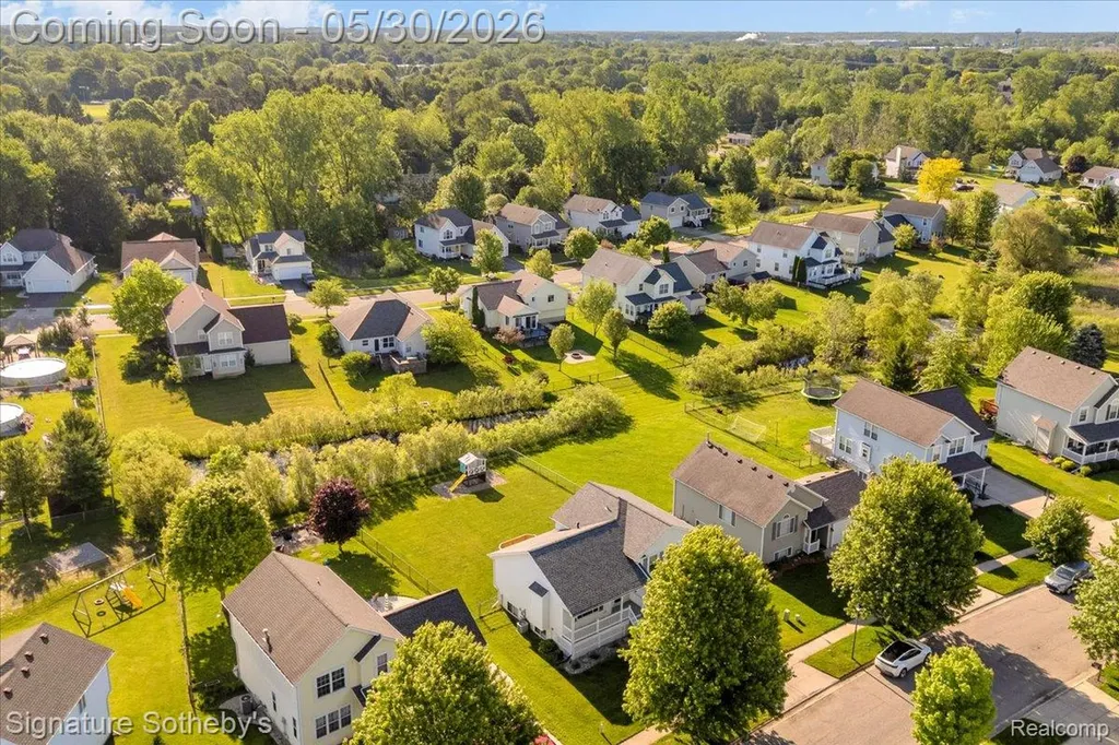 422 Coventry Lane Mason City MI 48854