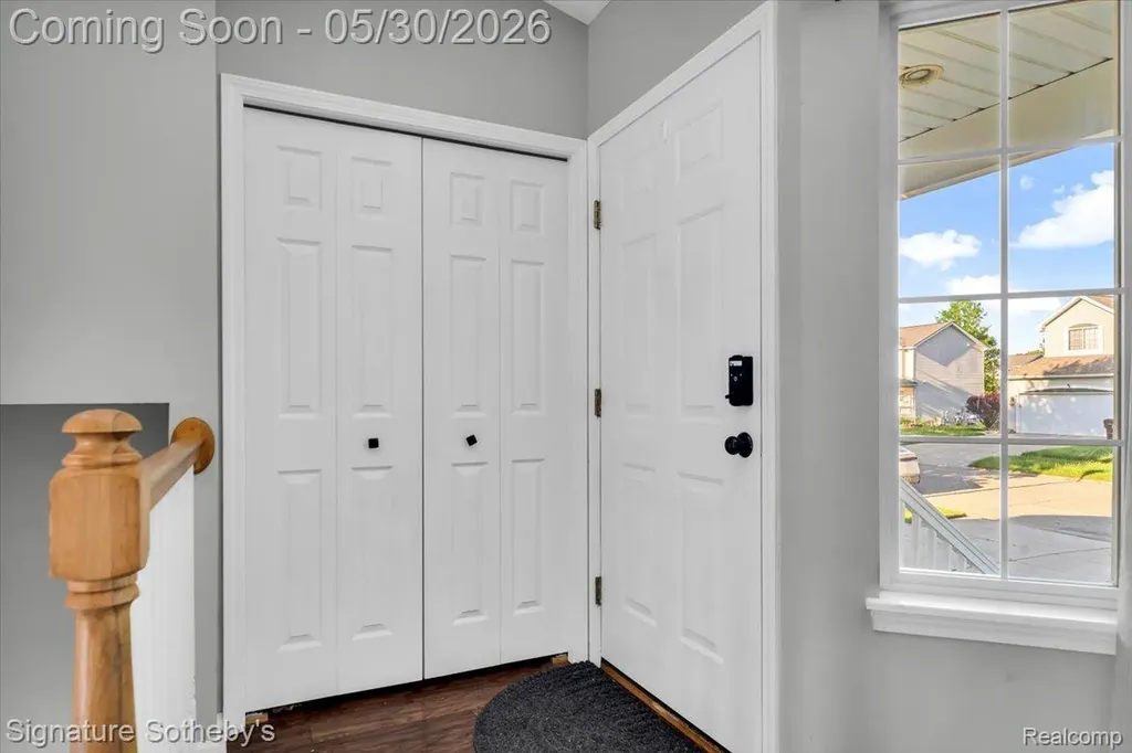 422 Coventry Lane Mason City MI 48854