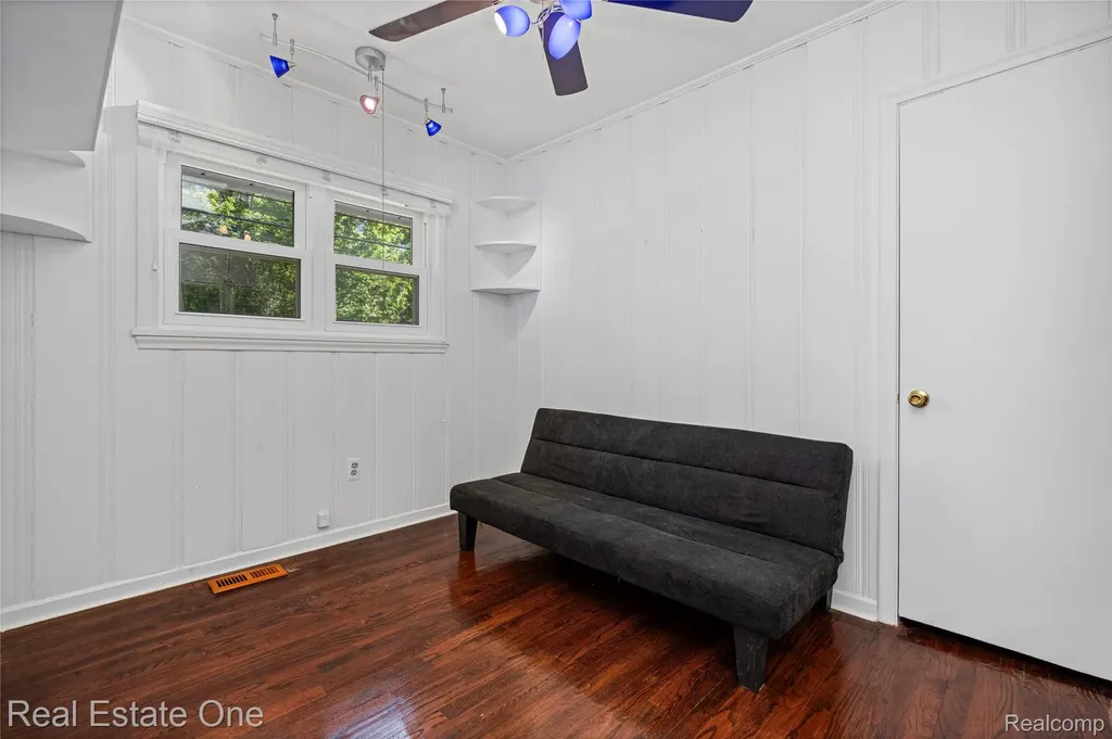 6740 Brockhurst Boulevard West Bloomfield Charter Township MI 48322