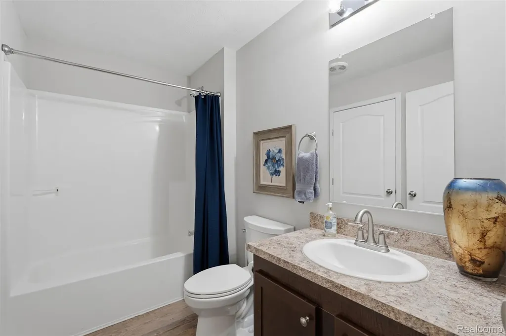 11112 Hickory Tree Court Green Oak Township MI 48178