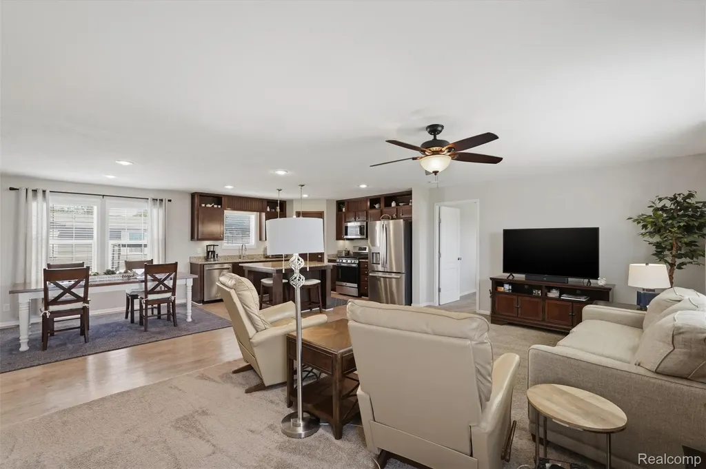 11112 Hickory Tree Court Green Oak Township MI 48178
