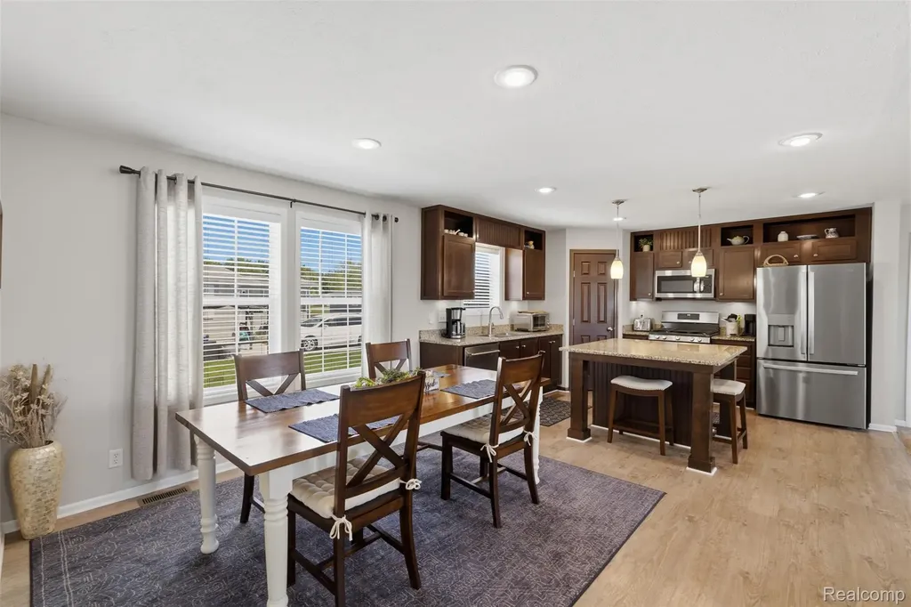 11112 Hickory Tree Court Green Oak Township MI 48178