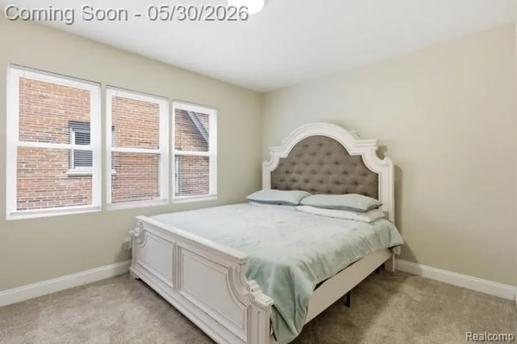 17369 Wisconsin Street Detroit City MI 48221