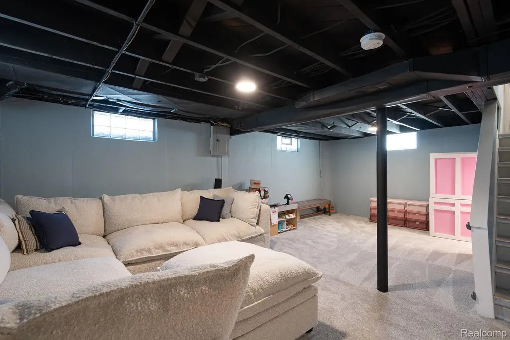 2036 Gardner Avenue Berkley City MI 48072