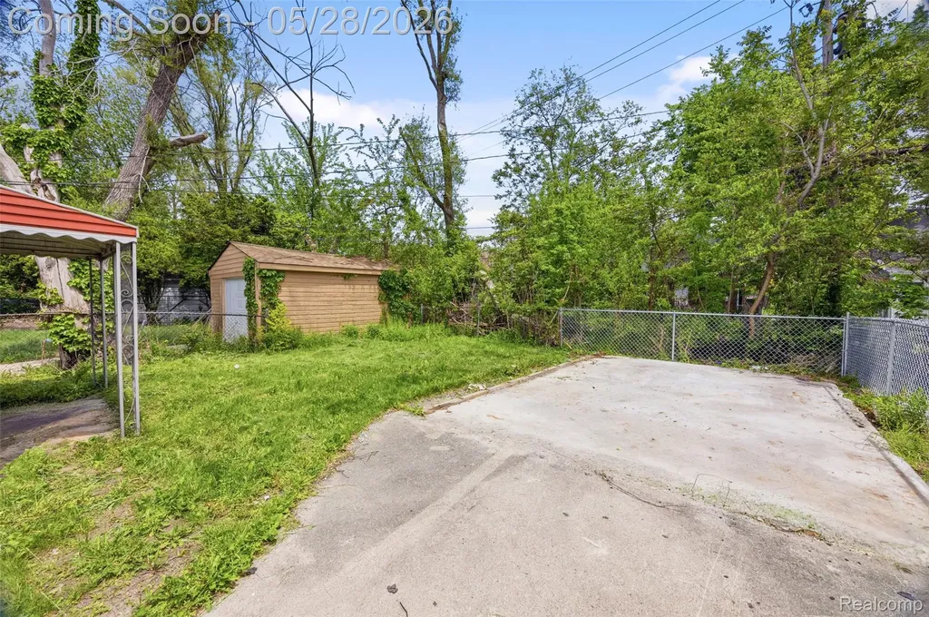 16510 Lesure Street Detroit City MI 48235