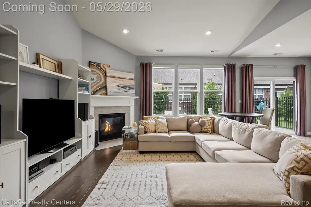 40605 Aster Court Clinton Charter Township MI 48036