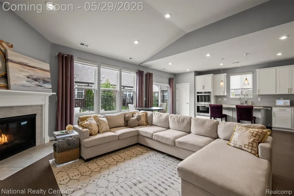 40605 Aster Court Clinton Charter Township MI 48036