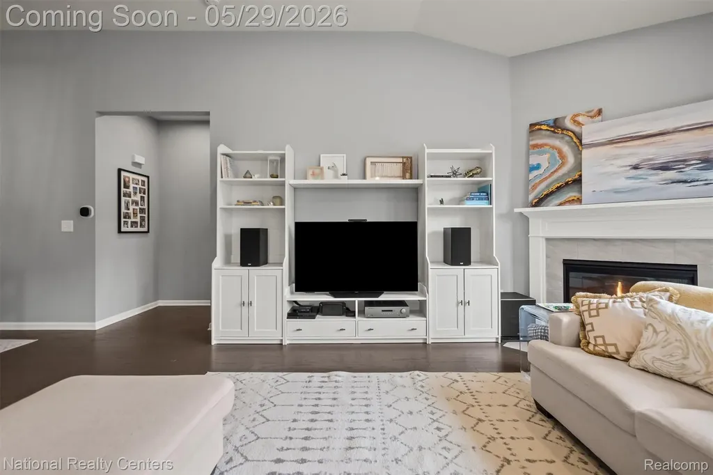 40605 Aster Court Clinton Charter Township MI 48036