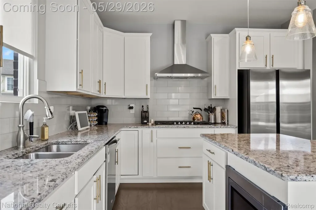 40605 Aster Court Clinton Charter Township MI 48036
