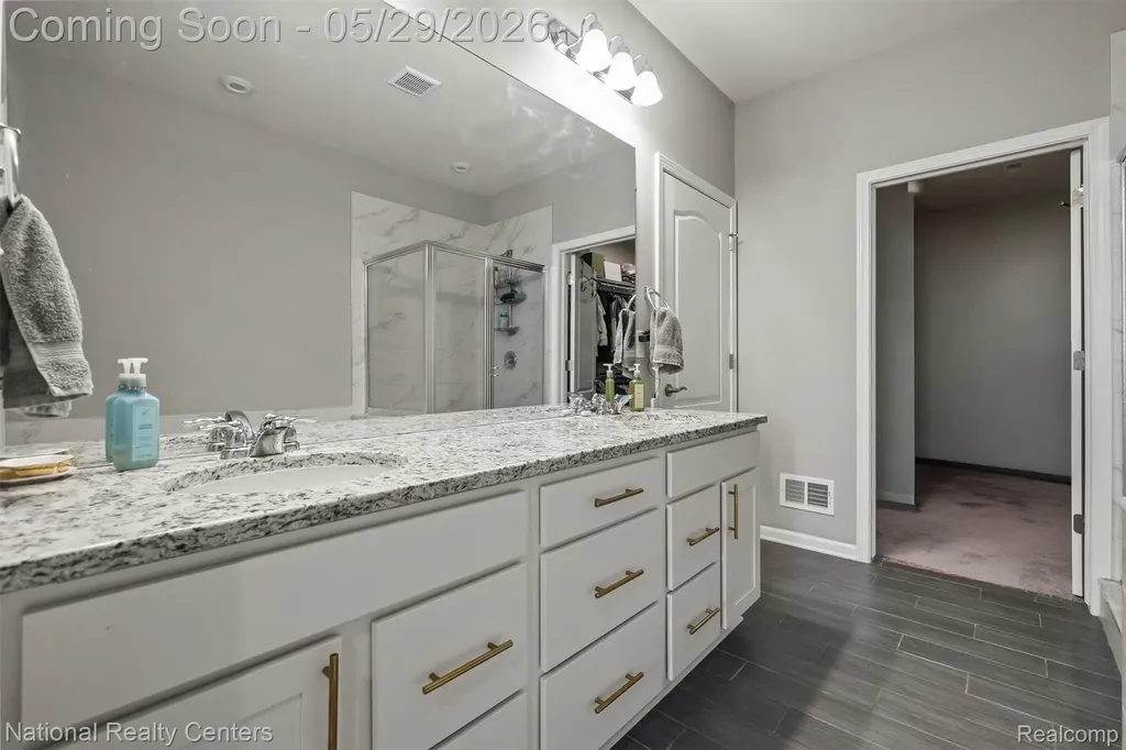 40605 Aster Court Clinton Charter Township MI 48036