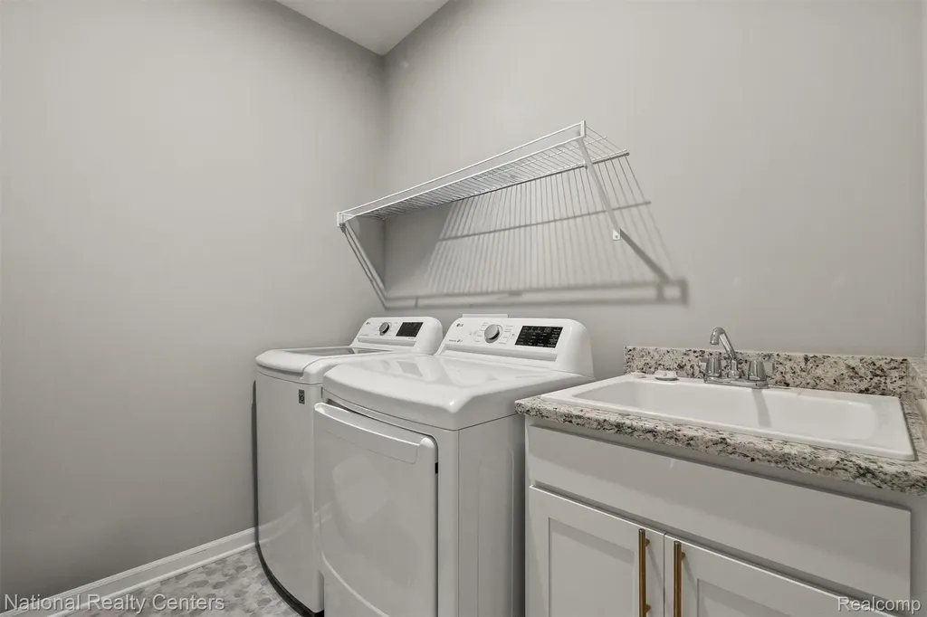 40605 Aster Court Clinton Charter Township MI 48036