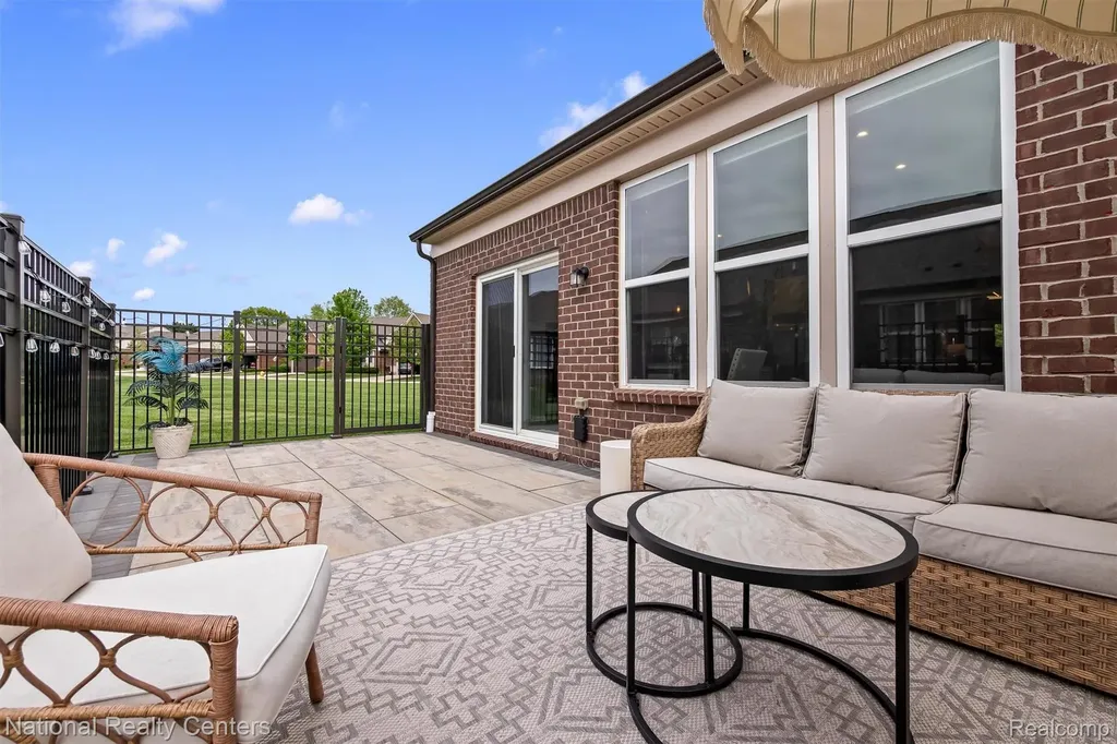 40605 Aster Court Clinton Charter Township MI 48036