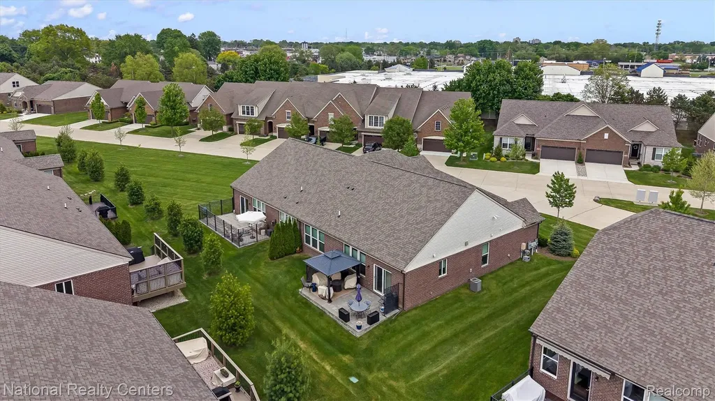 40605 Aster Court Clinton Charter Township MI 48036