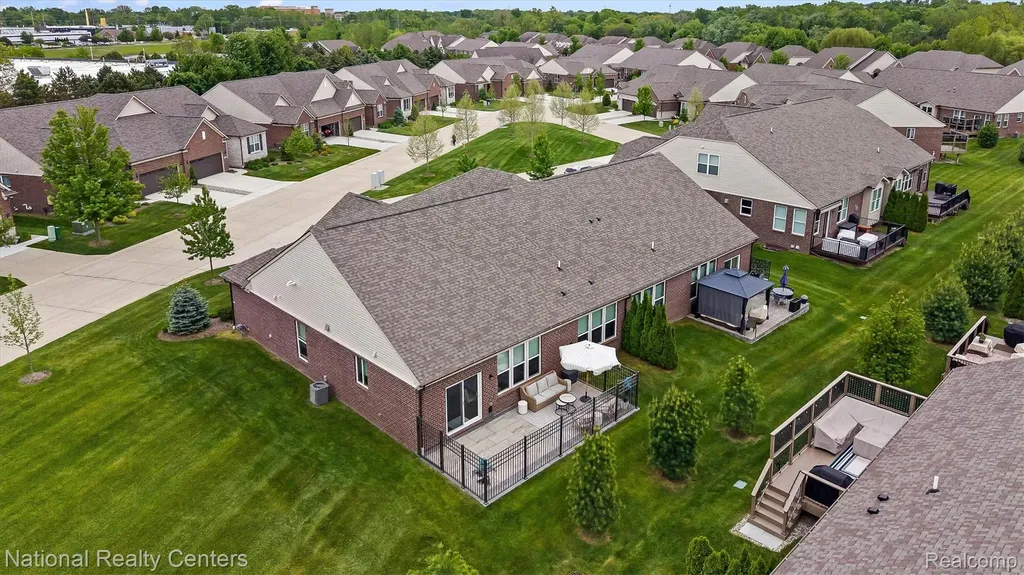40605 Aster Court Clinton Charter Township MI 48036