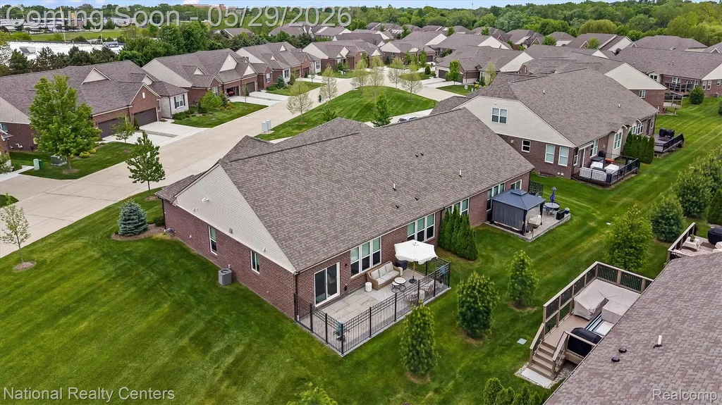 40605 Aster Court Clinton Charter Township MI 48036