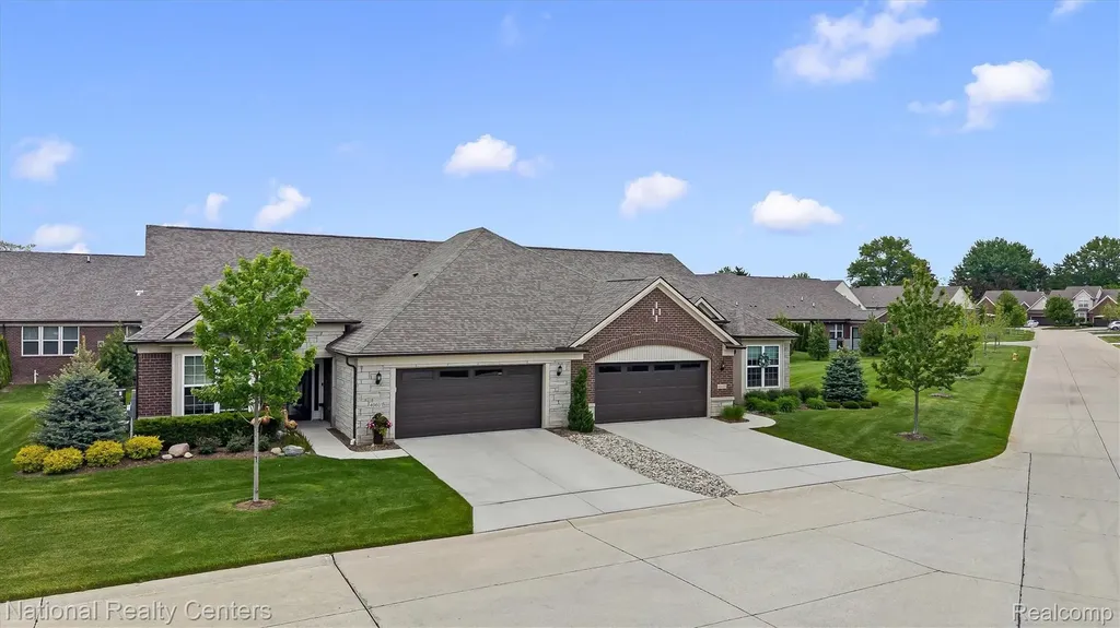 40605 Aster Court Clinton Charter Township MI 48036