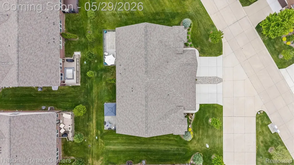 40605 Aster Court Clinton Charter Township MI 48036