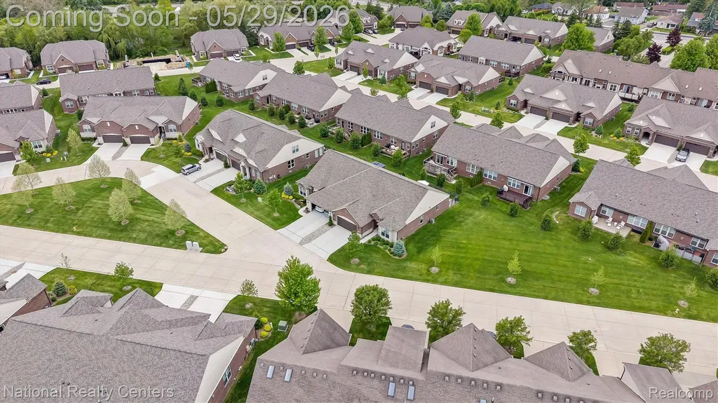 40605 Aster Court Clinton Charter Township MI 48036