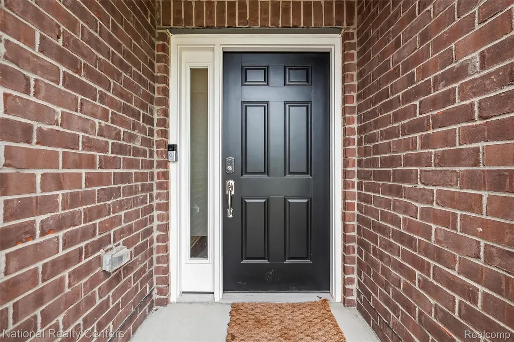 40605 Aster Court Clinton Charter Township MI 48036