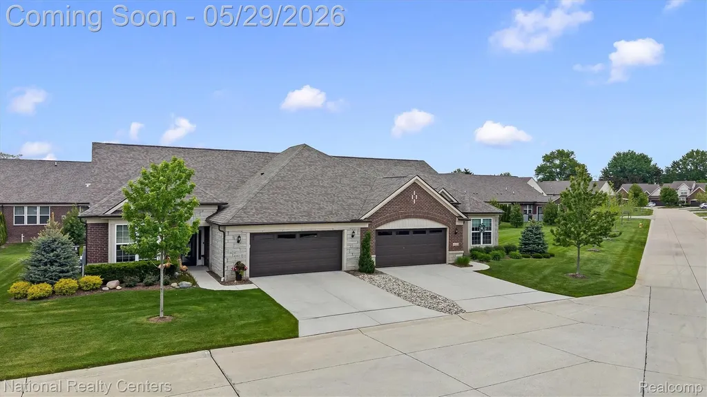 40605 Aster Court Clinton Charter Township MI 48036