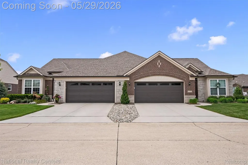 40605 Aster Court Clinton Charter Township MI 48036