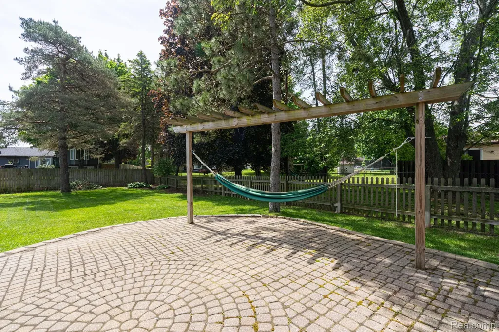 7152 Snow Apple Drive Independence Charter Township MI 48346