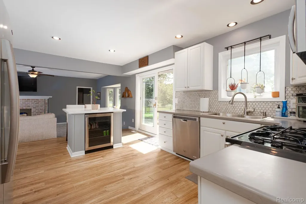 7152 Snow Apple Drive Independence Charter Township MI 48346