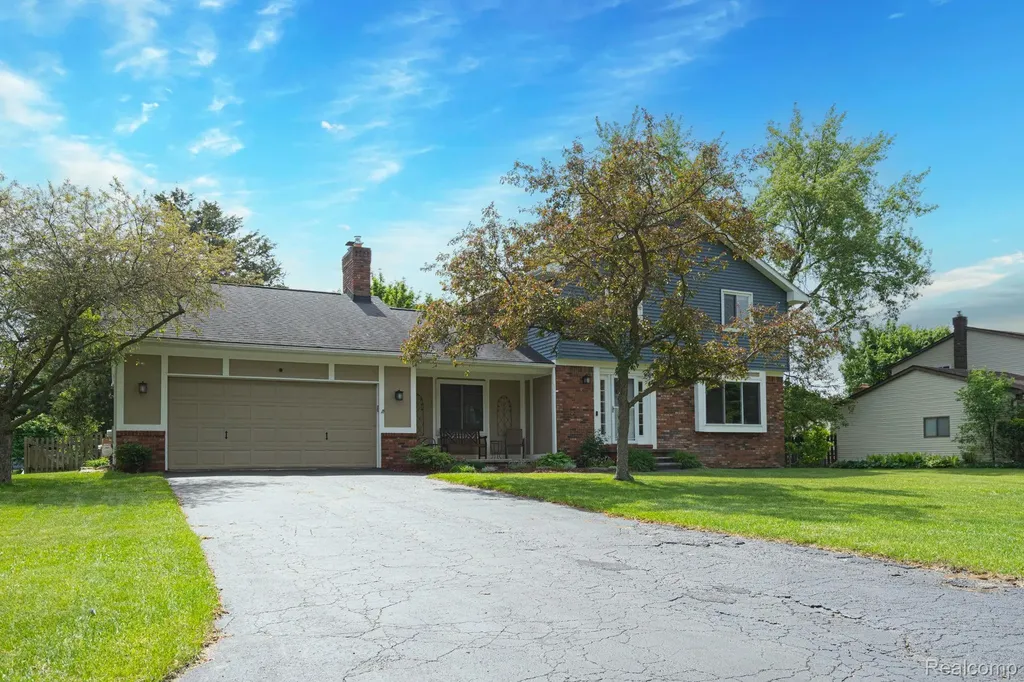 7152 Snow Apple Drive Independence Charter Township MI 48346