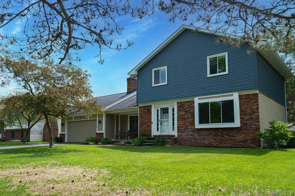 7152 Snow Apple Drive Independence Charter Township MI 48346