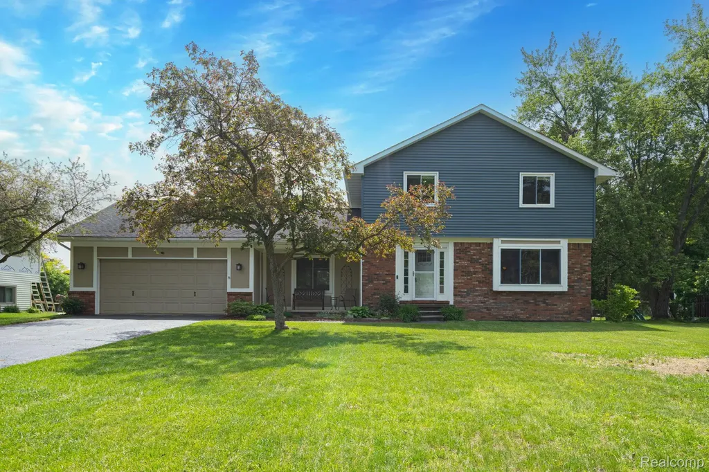 7152 Snow Apple Drive Independence Charter Township MI 48346