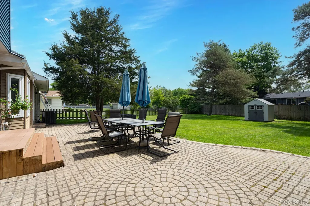 7152 Snow Apple Drive Independence Charter Township MI 48346