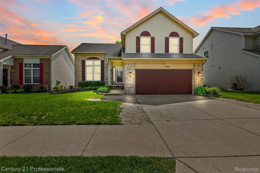3061 Talon Circle Orion Charter Township MI 48360