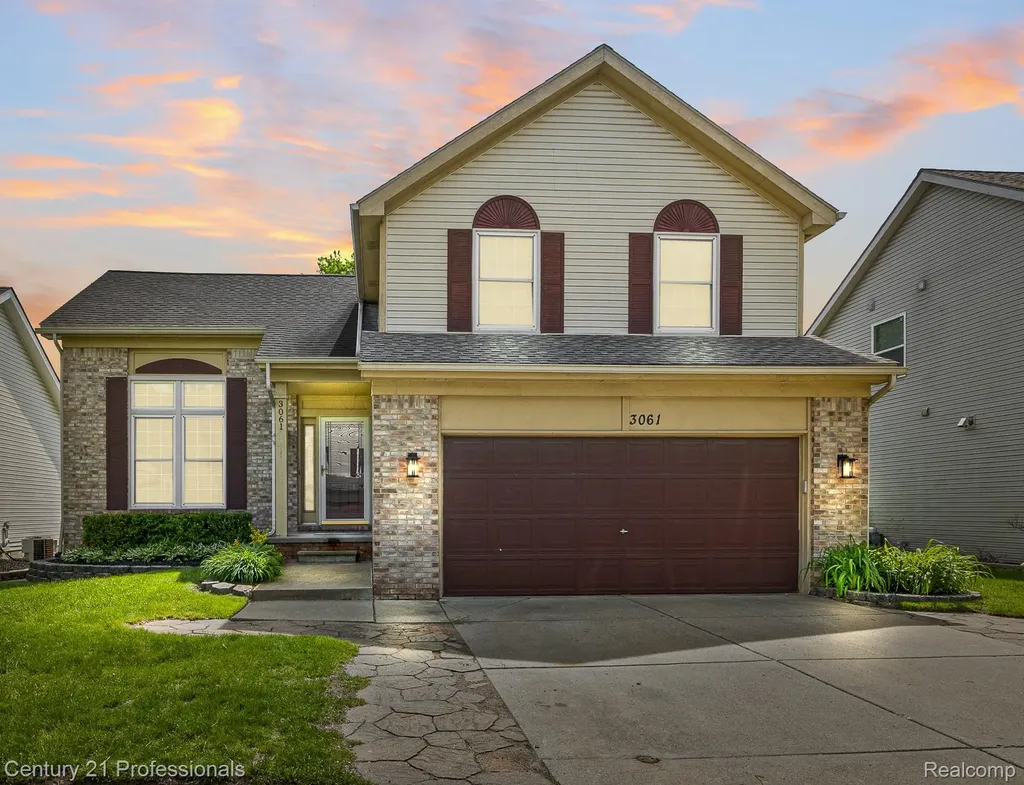 3061 Talon Circle Orion Charter Township MI 48360