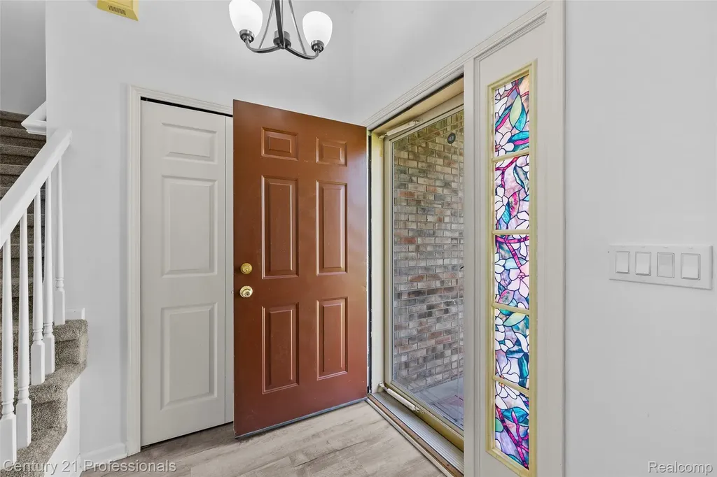 3061 Talon Circle Orion Charter Township MI 48360